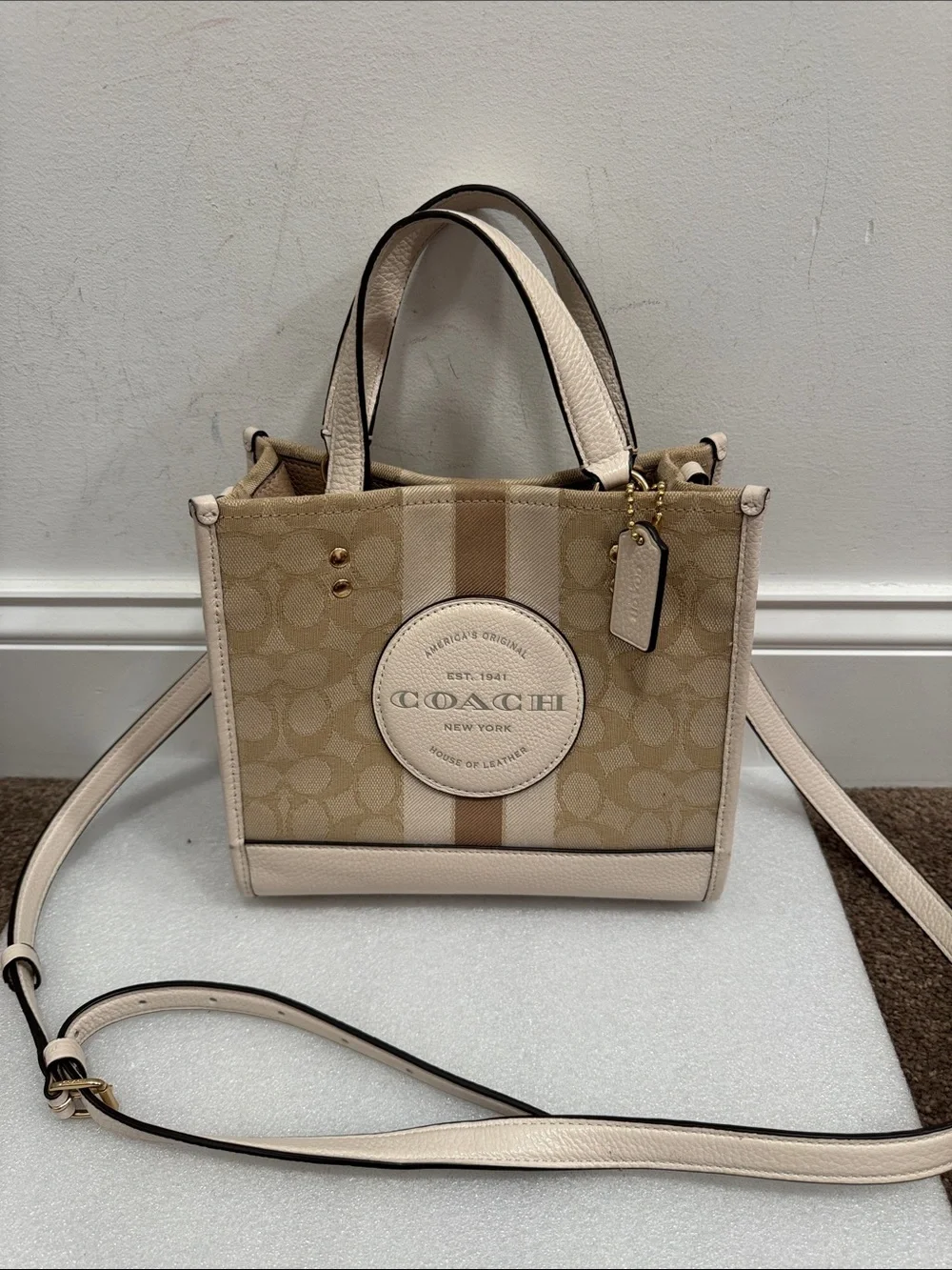 Coach Dempsey 22 signature logo mini crossbody tote bag purse with hangtag